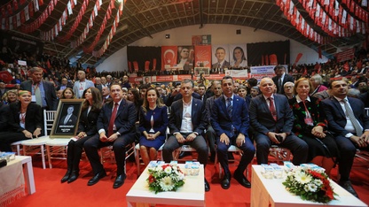 CHP Genel Başkanı Özel, Manisa İl Kongresi'nde konuştu:
