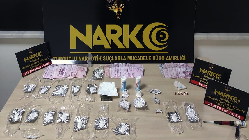 Manisa'da uyuşturucu operasyonunda 3 şüpheli tutuklandı