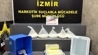 İzmir'de aracında 5 kilogram sentetik uyuşturucu bulunan şüpheli tutuklandı