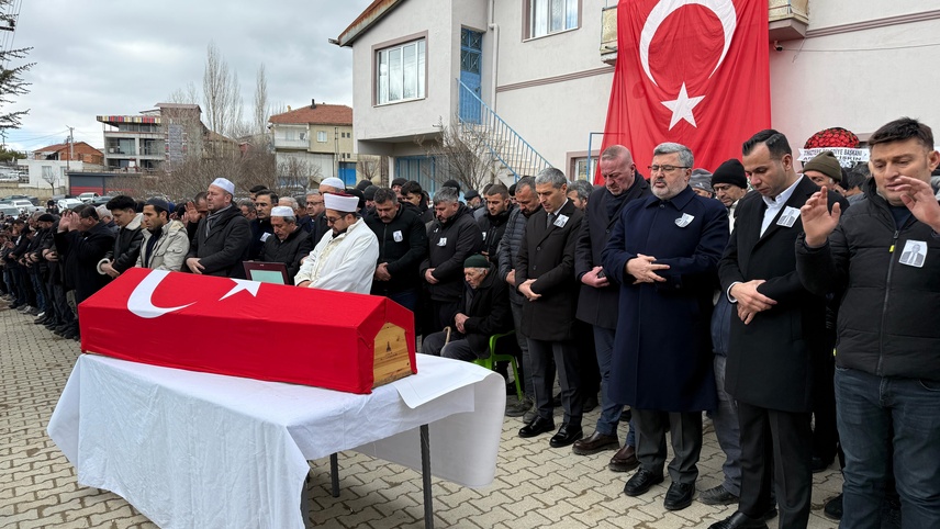 Afyonkarahisar'da vefat eden belediye başkanı Karabacak'ın cenazesi toprağa verildi