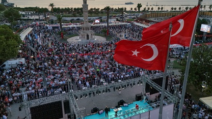 AK Parti Genel Sekreteri İnan, İzmir'de 15 Temmuz programında konuştu: