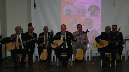 Kula'da ramazan etkinlikleri kapsamında aşık atışması düzenlendi