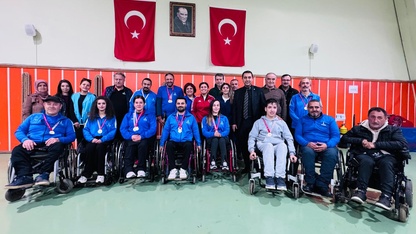 İzmir'de para atıcılık il şampiyonası düzenledi