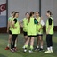 Denizli'de anneler, "günde değil halı sahada" stres atıyor