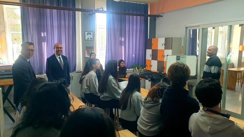 Datça'da öğrencilere fotoğrafçılık semineri verildi 