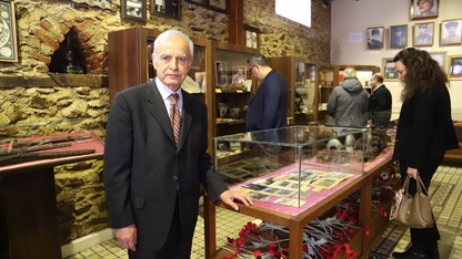 Ödemişli gazeteci Çanakkale koleksiyonunu müzeye bağışladı