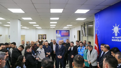 AK Parti Manisa İl Başkanlığında bayramlaşma programı düzenlendi