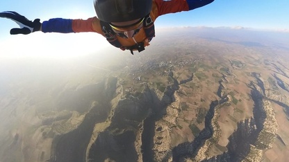 Uşak'ta serbest paraşüt pilotu Ulubey Kanyonu'na atladı