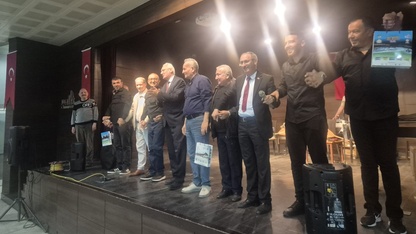 Kütahya'da "Bozkırın Tezenesi" Neşet Ertaş konserle anıldı
