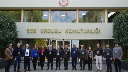 İzmir'de yapay zekanın savunma sanayindeki rolü ele alındı