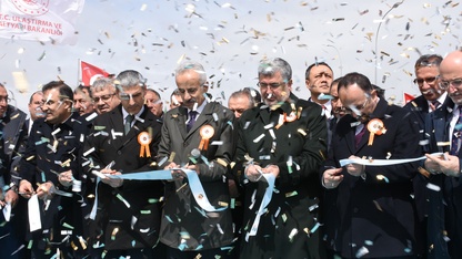 Bakan Uraloğlu temel atma ve açılış töreninde konuştu: