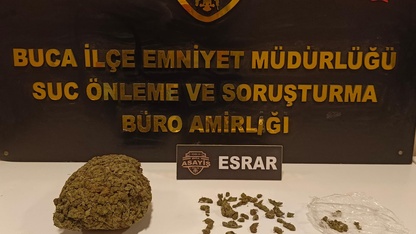 Buca'da bir evde 1 kilo 72 gram esrar ele geçirildi