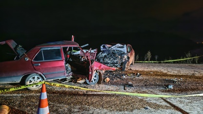 Manisa'da trafik kazasında ölen aynı aileden 3 kişinin cenazeleri toprağa verildi