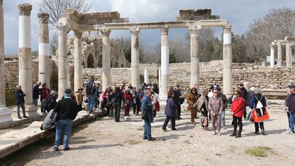 Muğla'da yaşlılar tarihi ve kültürel alanları gezdi 