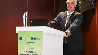 İzmir'de "Akıllı Tarım Kongresi" düzenlendi