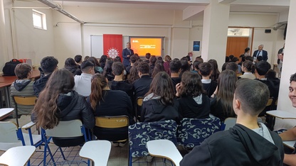 Uşak'ta lise öğrencilerine "Dezenformasyonla Mücadele" eğitimi