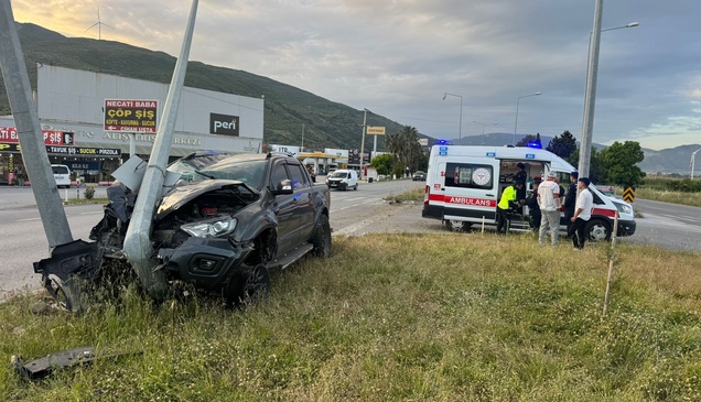 Aydın'da trafik kazası güvenlik kamerasınca kaydedildi