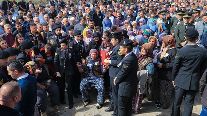 Sakarya'da şehit olan jandarma personeli Manisa'da son yolculuğuna uğurlandı