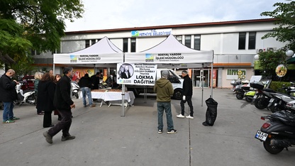 Vefat eden Şehzadeler Belediye Başkanı Durbay için Fethiye'de lokma dağıtıldı