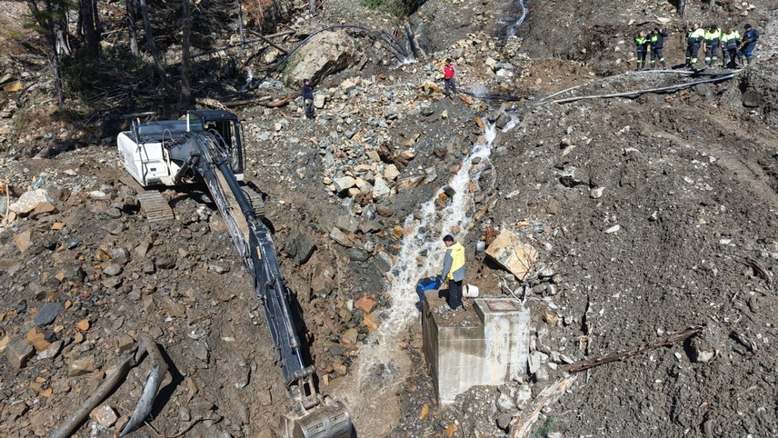 Köyceğiz'de heyelanın zarar verdiği su hatları yenilendi